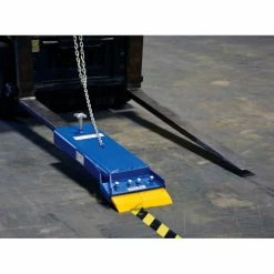 Vestil Forklift Truck Floor Scraper SCRAPE-1 16 Vestil Forklift Truck Floor Scraper SCRAPE-1 -Lift Tables store 30183873A